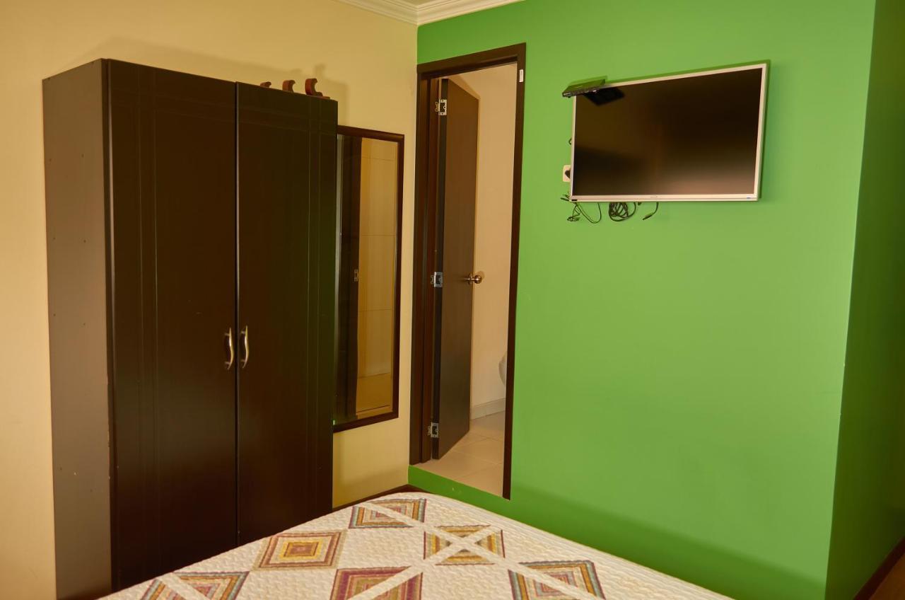Hotel Alojate In 보고타 외부 사진
