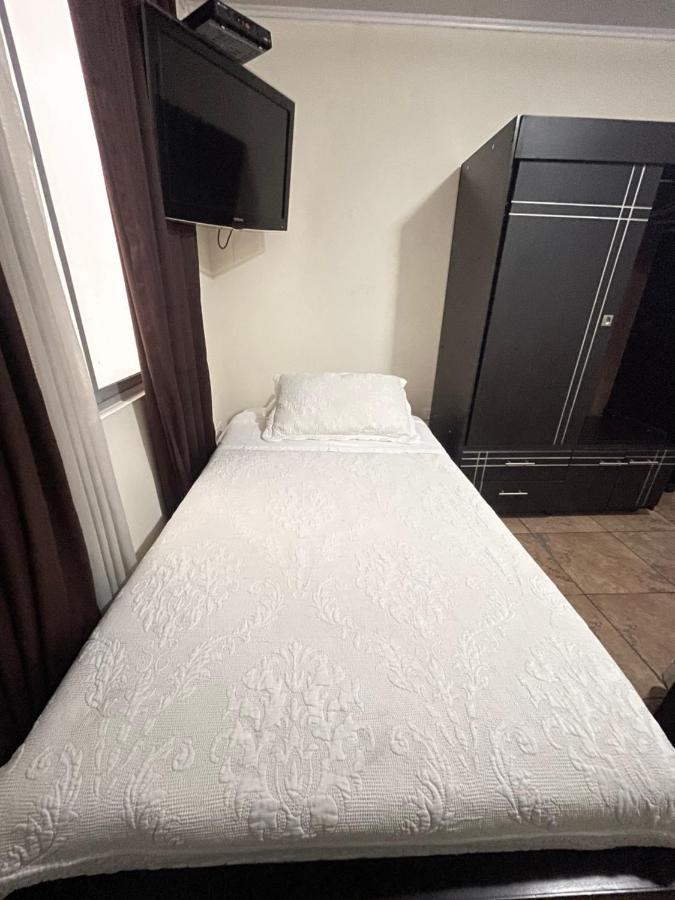 Hotel Alojate In 보고타 외부 사진